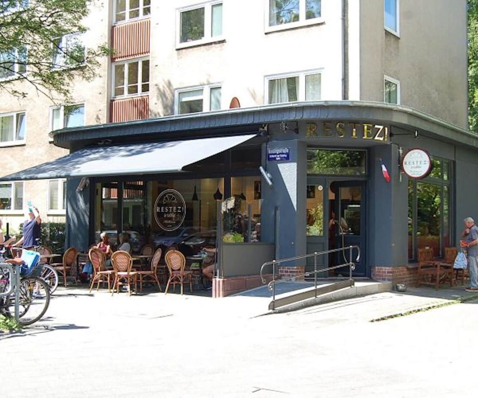 Französisches Café RESTEZ! in Kiel | unique by ATLANTIC Hotels Kiel